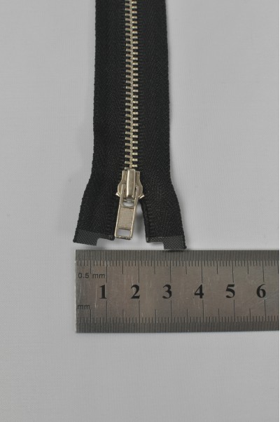 ZIP044  3號拉鏈   開尾拉鏈  銀色拉鏈   金屬拉鏈  不設單獨拉鍊訂購 正面照